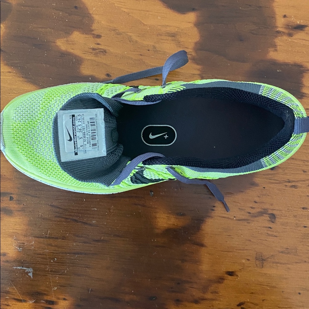 Womens Nike flyknit lunar 1+ running shoe in volt yellow and black colorway 7.5 - Picture 13 of 13
